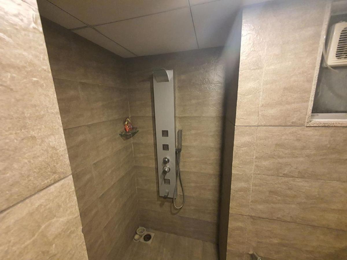 Weekend Address Managed By P.C Homes Surat Exterior foto